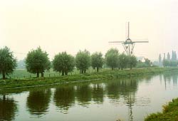 �t�����_�[�X�����