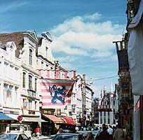 �X�g���[�g