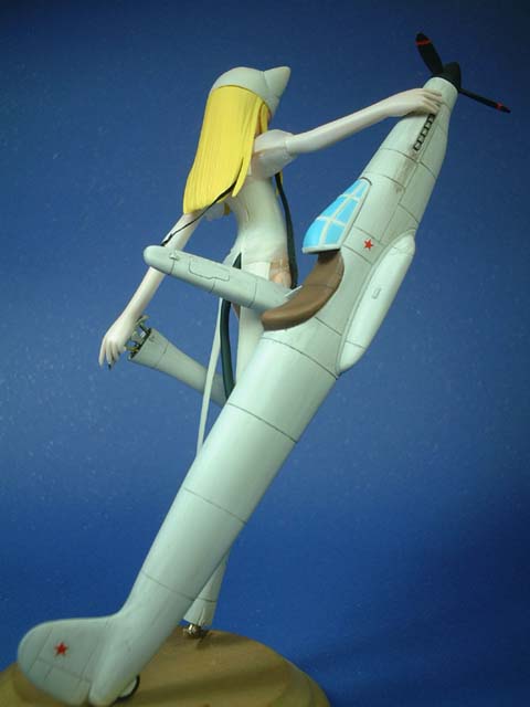 rosia-w-5.jpg (37043 �o�C�g)