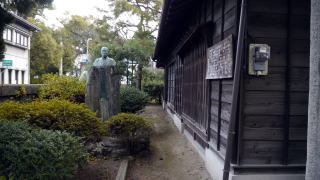 呑象楼（日柳燕石旧宅）