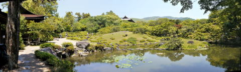 依水園